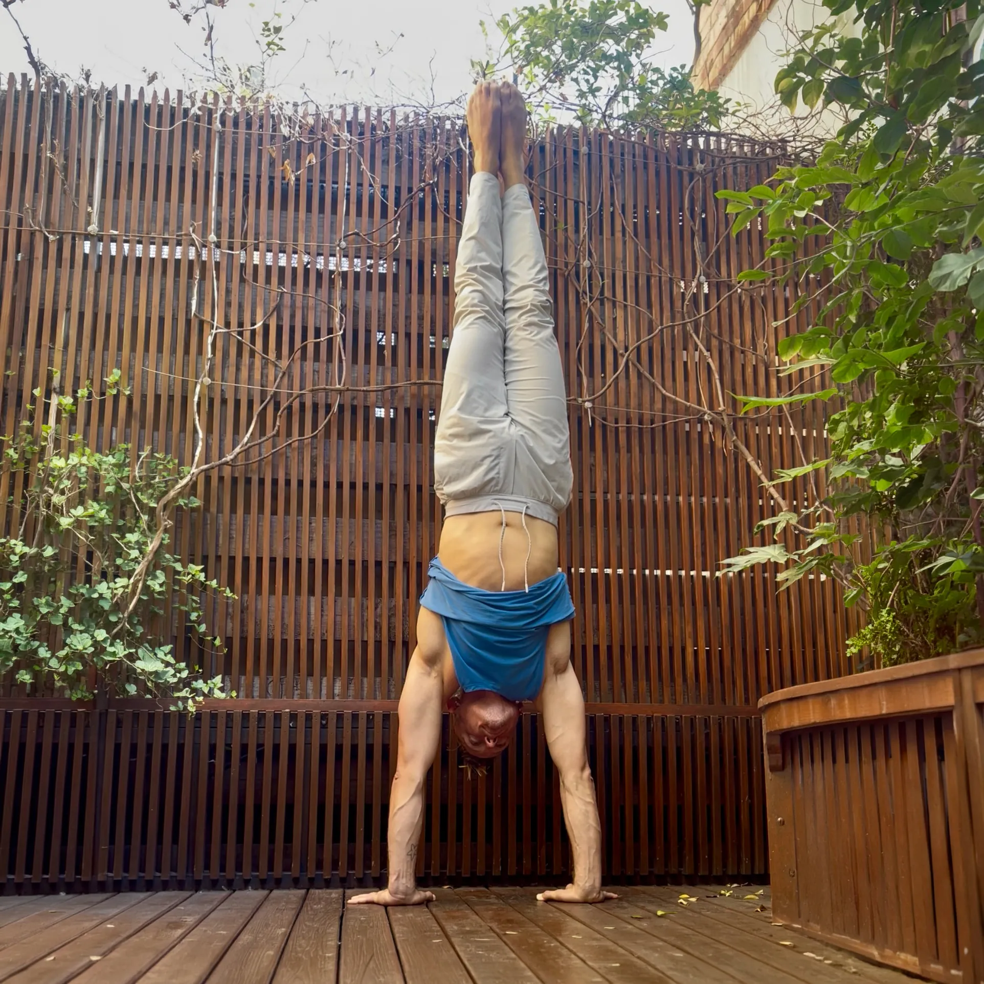Handstand
