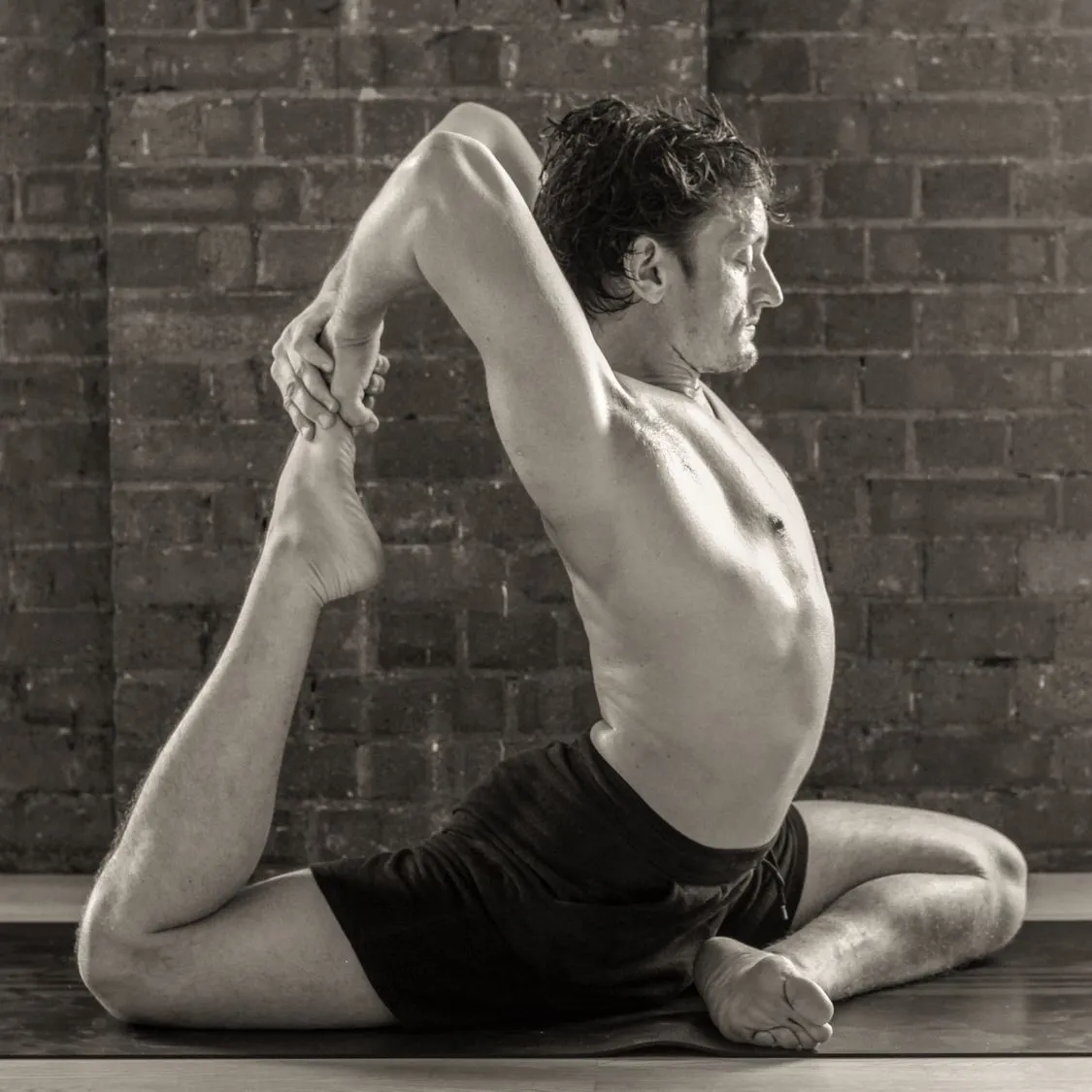 Studio — Rajakapotasana